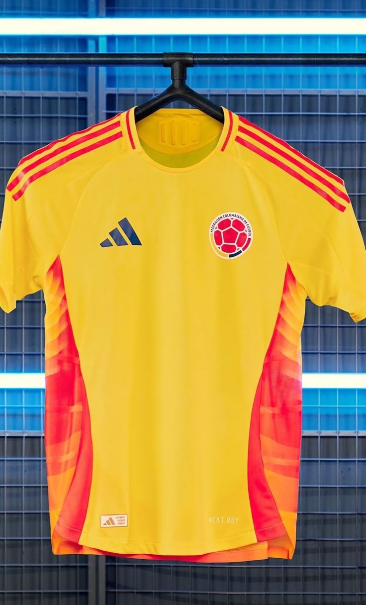 Colombia Titular 2024 - dorso