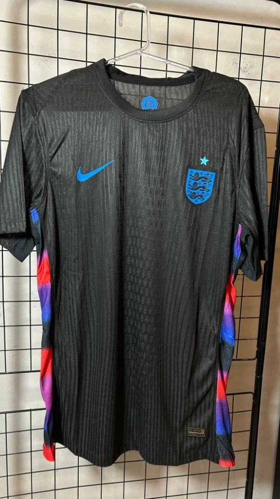Inglaterra Tercera 25/26