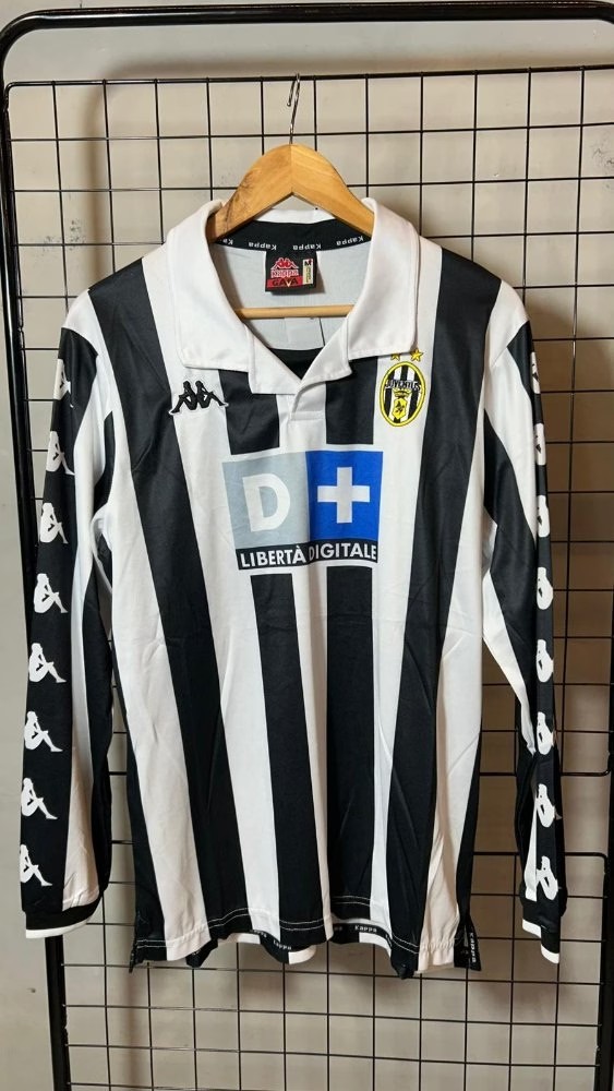 Juventus Retro 99 · Manga Larga