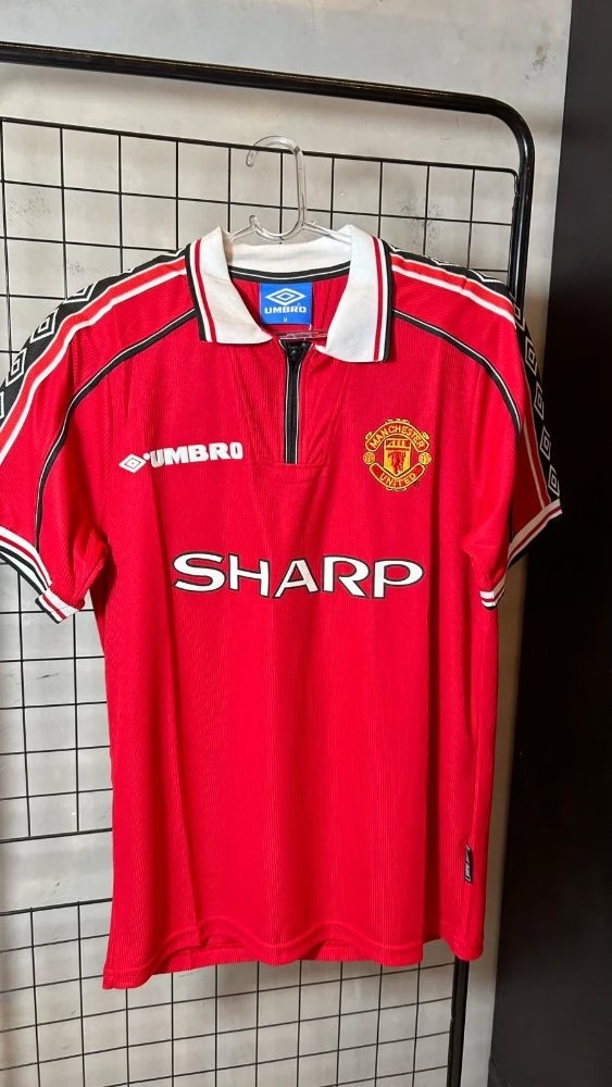 Manchester United Retro Titular 98