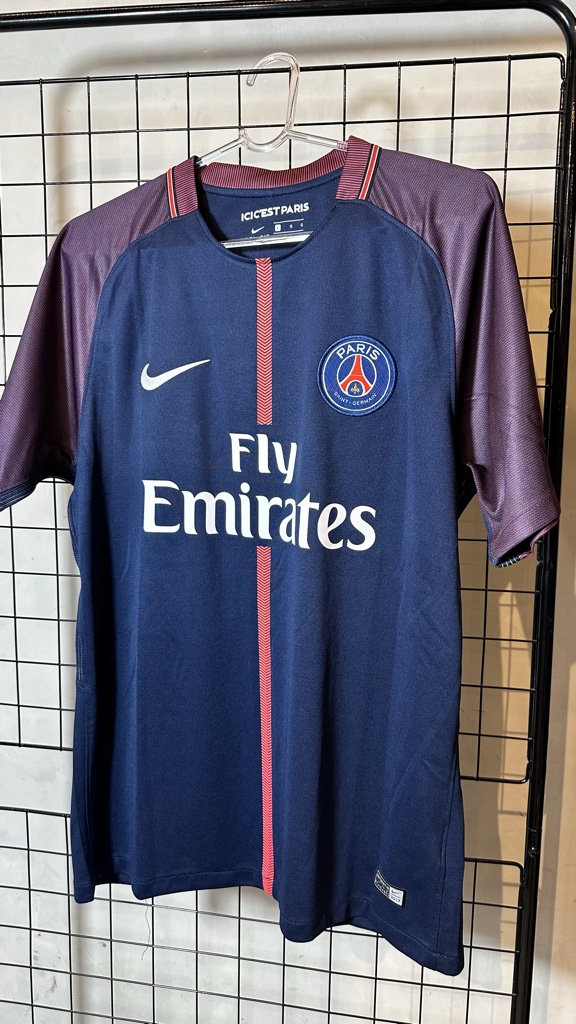 PSG Retro 16/17 · Neymar